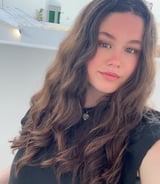 Nanny/Babysitter in Harpenden - Hollie V.