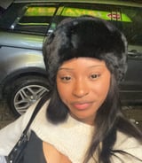 Housekeeper in Kew Green - Simone I.
