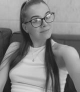 Housekeeper in Wingerworth - Lauren C.